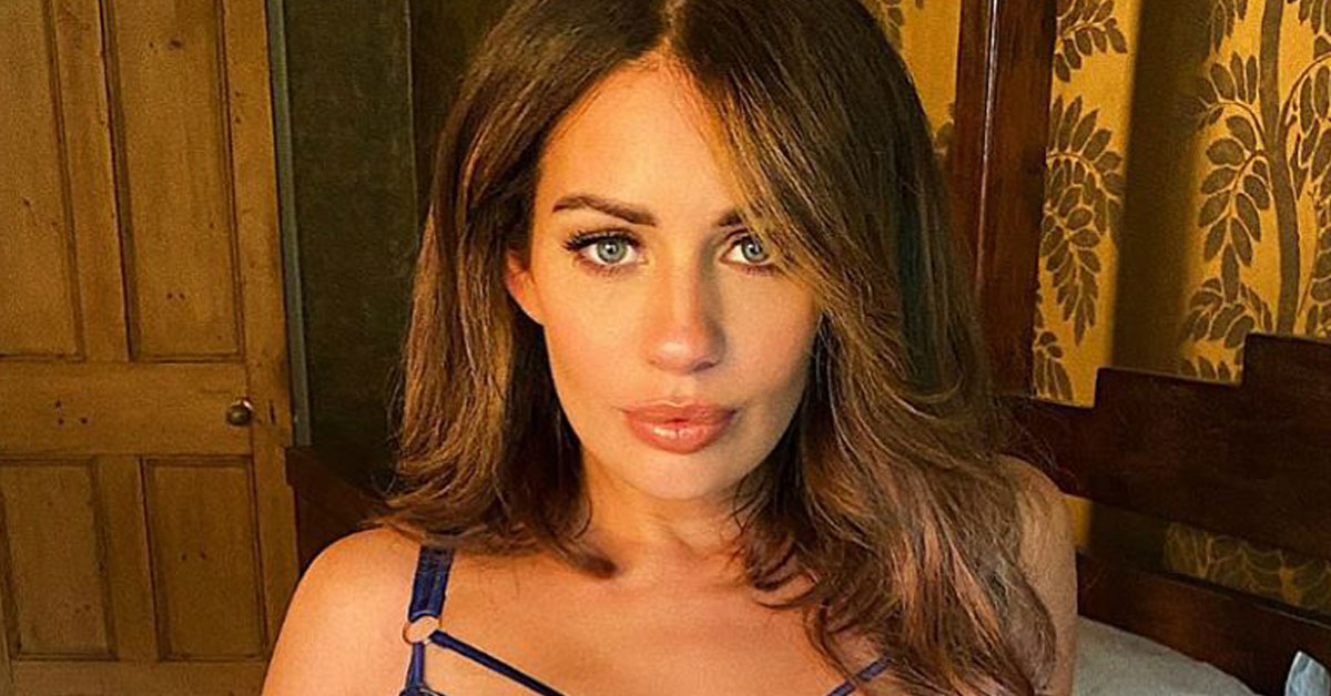 Holly Peers Bio Age, Career, Net Worth, Height, Education, Boyfriend & More